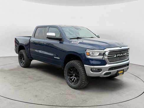 Used 2023 RAM 1500 Laramie AWD/4WD image 3