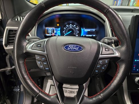 Used 2022 Ford Edge ST-Line image 18