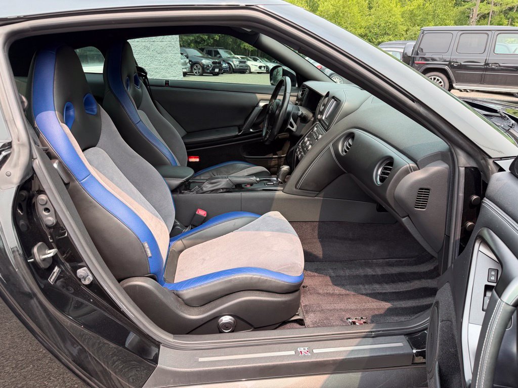 Used 2014 Nissan GT-R Track Edition AWD/4WD image 11