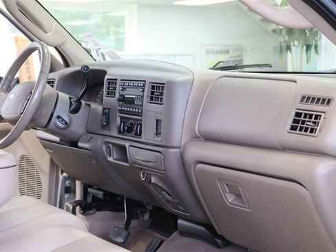 Used 2003 Ford F250 Lariat AWD/4WD image 84