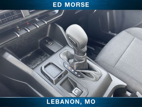 Used 2024 Chevrolet Colorado W/T image 15