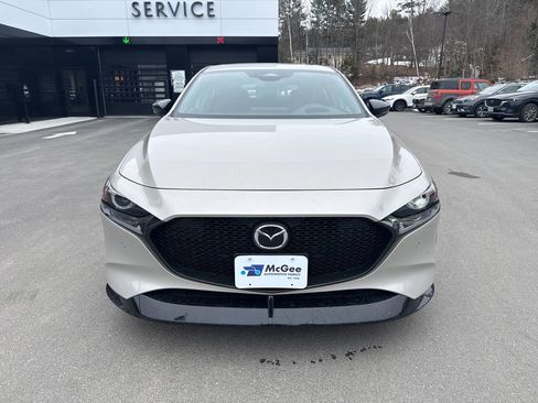 New 2026 MAZDA MAZDA3 Hatchback w/Premium Plus Pkg image 8