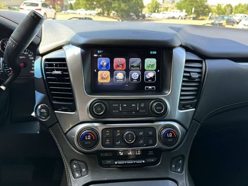 Used 2019 Chevrolet Suburban Premier AWD/4WD image 31