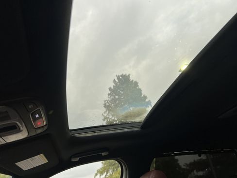 Used 2023 Kia Telluride EX w/ EX Captain's Chair Package image 27