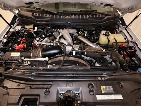 Certified 2022 Ford F550 4x4 SuperCab Super Duty image 42