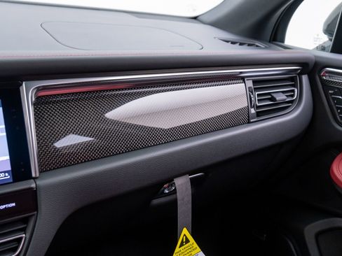 New 2026 Porsche Macan Turbo image 28