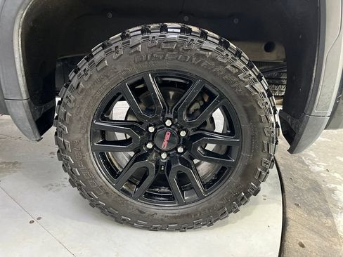 Used 2021 GMC Sierra 1500 Elevation w/ X31 Off-Road Package image 15