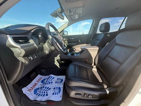 Used 2023 GMC Acadia SLT w/ Technology Package image 29