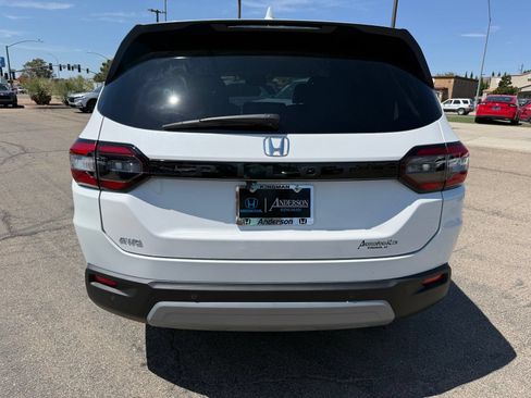 Certified 2025 Honda Pilot EX-L image 7