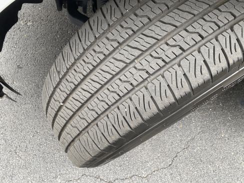 Used 2025 Ford Expedition Max Active image 12