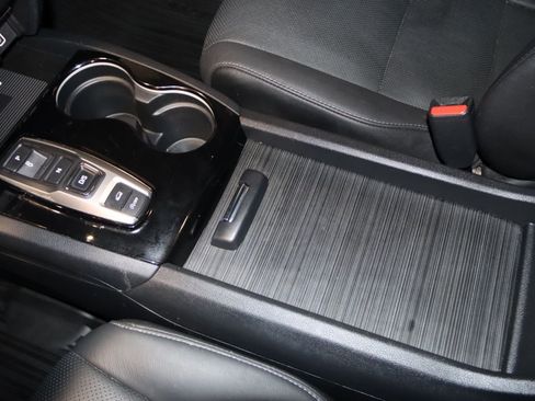 Used 2022 Honda Pilot Elite image 43