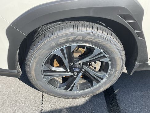 Certified 2024 Subaru Crosstrek 2.0i Premium w/ Crosstrek Mirror Package AWD/4WD image 5