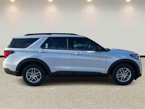 New 2026 Ford Explorer Active image 4