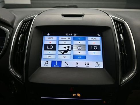 Used 2019 Ford Edge Titanium w/ Cold Weather Package image 11