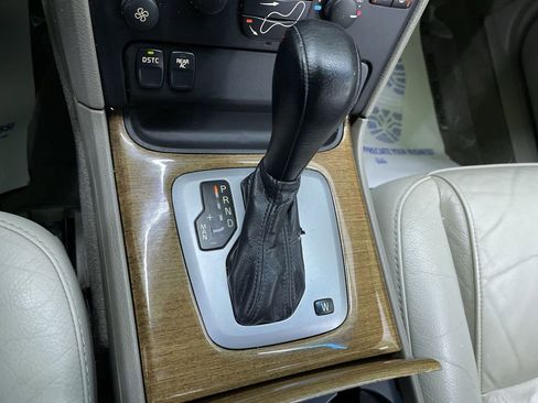 Used 2005 Volvo XC90 T6 image 24