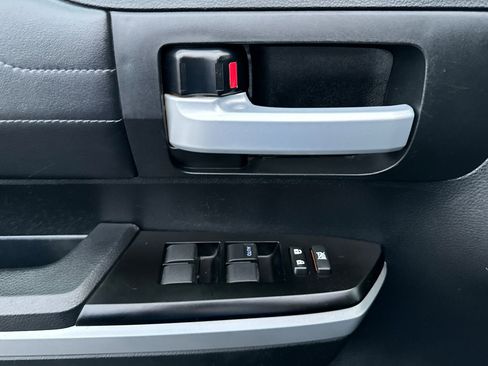 Used 2017 Toyota Tundra Limited image 11