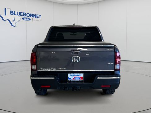 Used 2017 Honda Ridgeline RTS image 6