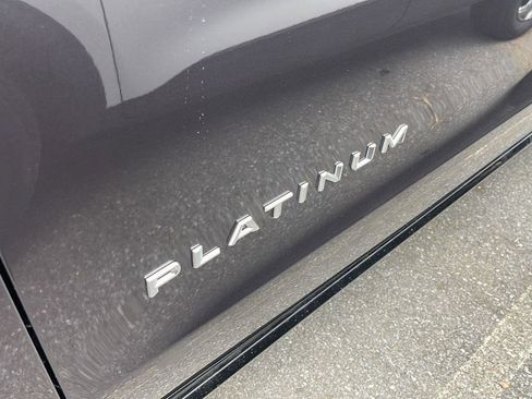 Certified 2025 Ford Expedition Max Platinum image 5