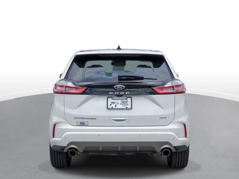 Used 2022 Ford Edge Titanium w/ Equipment Group 301A AWD/4WD image 7