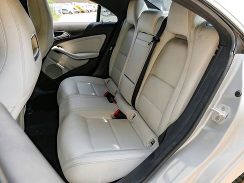 Used 2018 Mercedes-Benz CLA 250 4MATIC image 45