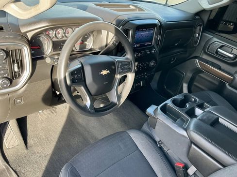 Used 2021 Chevrolet Silverado 2500 LT w/ Z71 Off-Road Package image 35