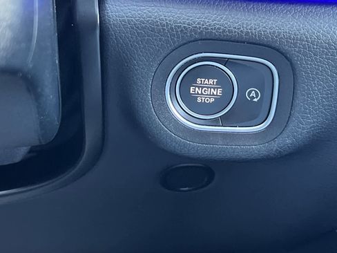 Used 2022 Mercedes-Benz GLE 350 w/ Premium Package image 30