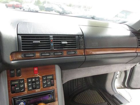 Used 1992 Mercedes-Benz 400 E image 24
