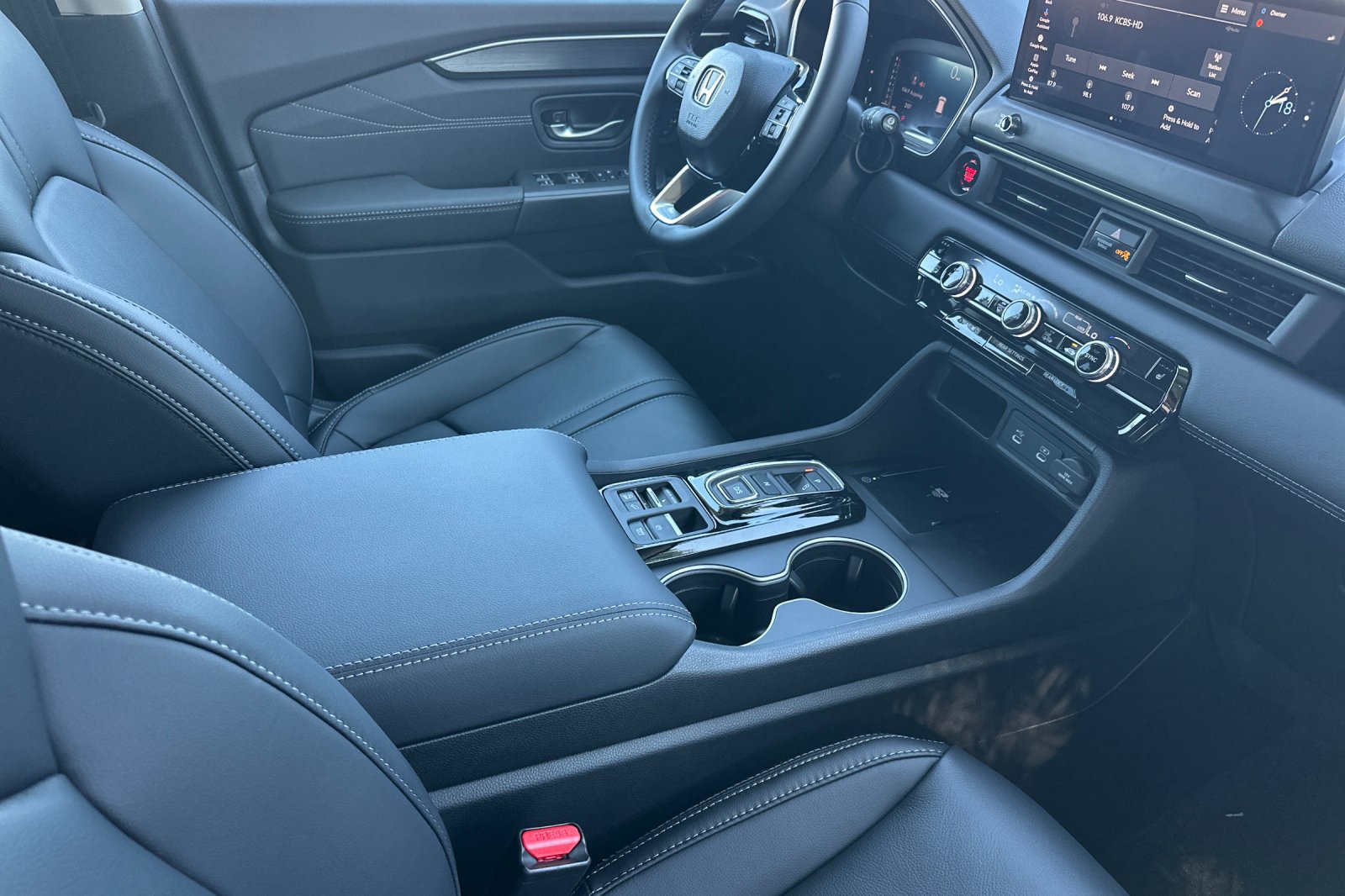 New 2026 Honda Pilot Touring image 16