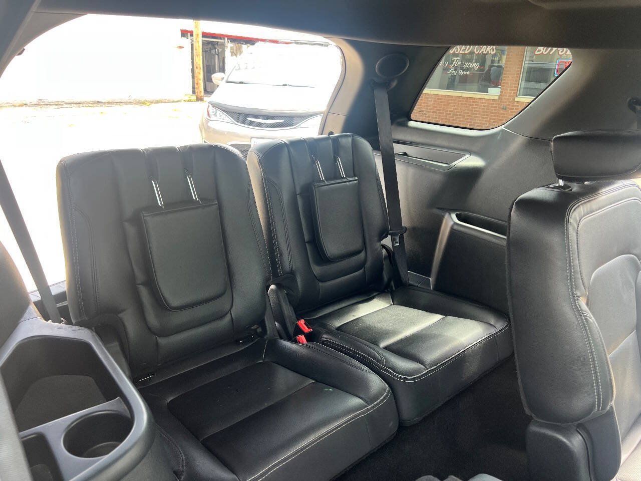 Used 2018 Ford Explorer Limited w/ Equipment Group 301A AWD/4WD image 27