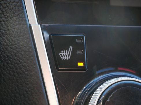 Used 2019 Subaru Outback 2.5i Premium image 18