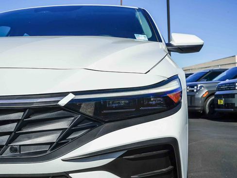 New 2026 Hyundai Elantra Blue image 7