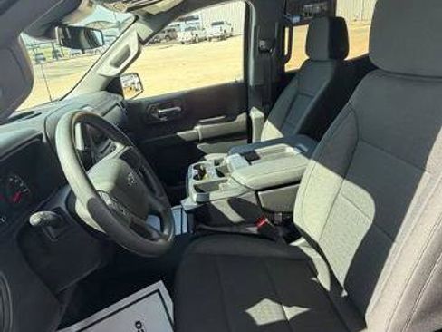New 2026 Chevrolet Silverado 1500 Custom Trail Boss AWD/4WD image 10