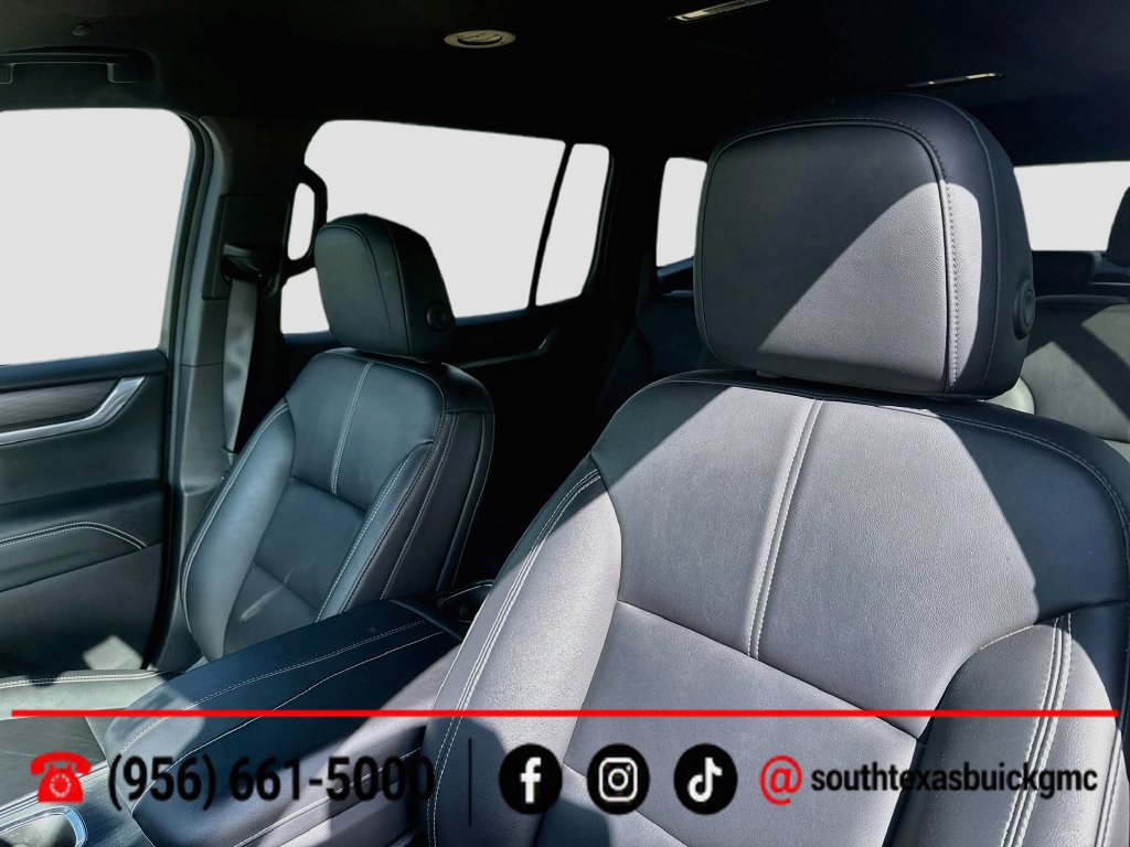 Used 2025 GMC Acadia Elevation w/ Elevation Premium Package FWD image 14