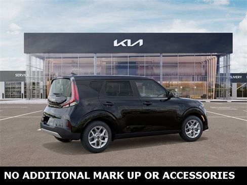 New 2025 Kia Soul LX image 6