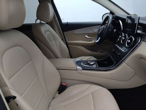 Used 2019 Mercedes-Benz GLC 300 image 21