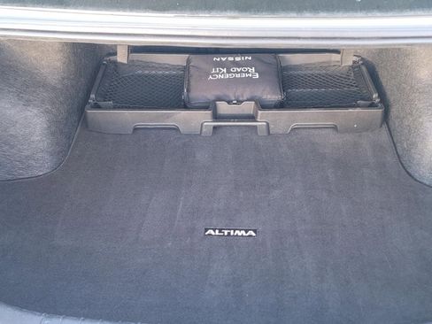 Used 2024 Nissan Altima 2.5 SR image 10