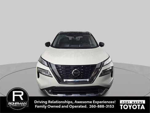 Used 2021 Nissan Rogue Platinum AWD/4WD image 3