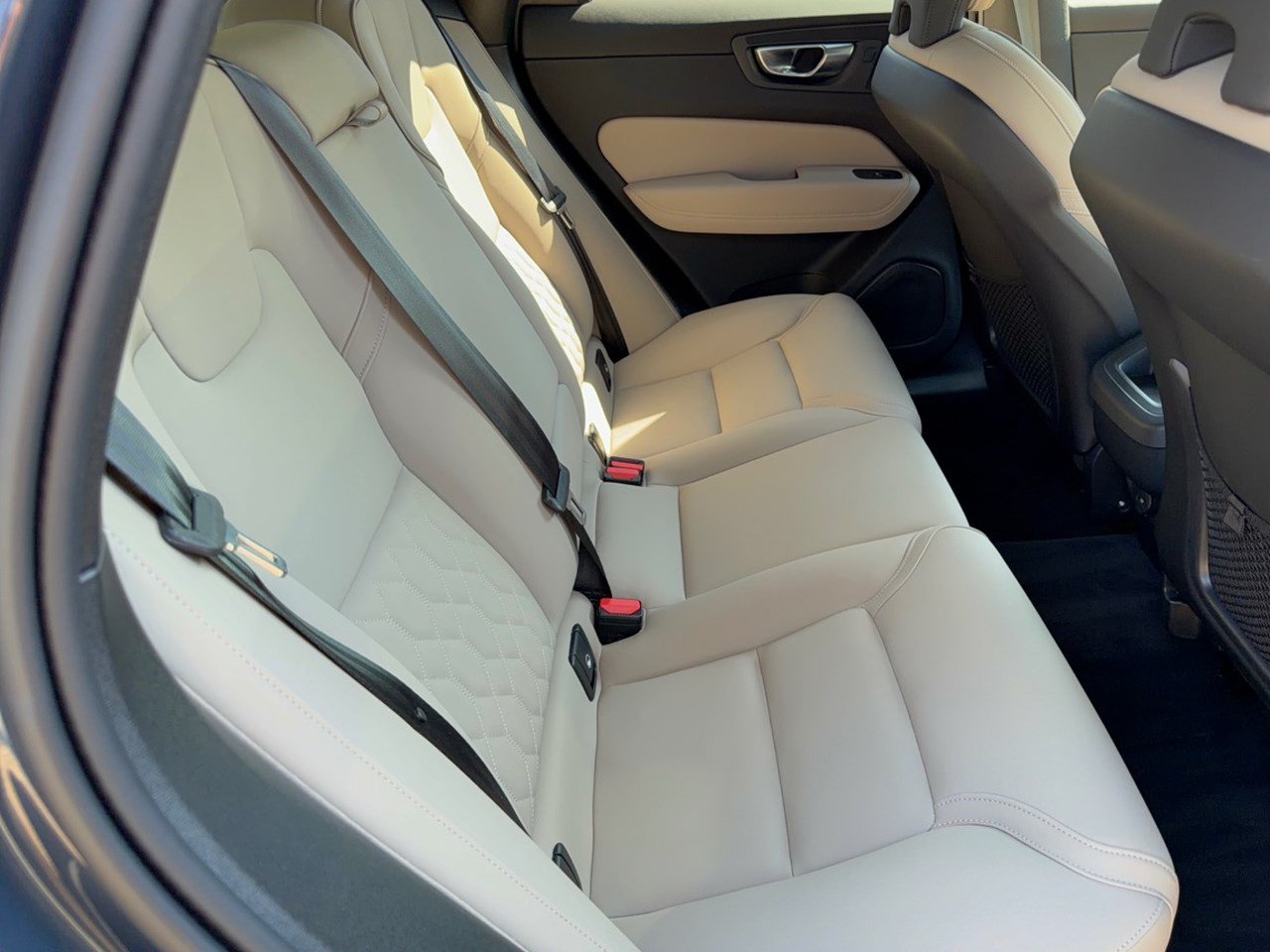 Used 2026 Volvo XC60 B5 Plus AWD/4WD image 29