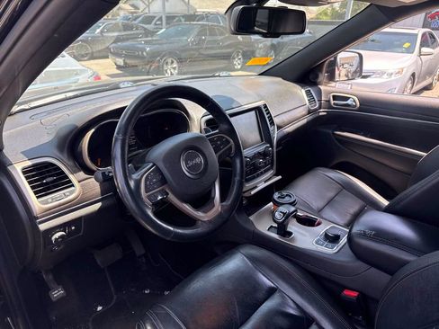 Used 2014 Jeep Grand Cherokee Limited w/ Trailer Tow Group IV AWD/4WD image 2
