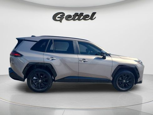 Used 2026 Toyota RAV4 SE w/ Convenience Package FWD image 4