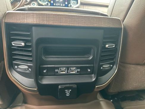 Used 2022 RAM 3500 Limited AWD/4WD image 6