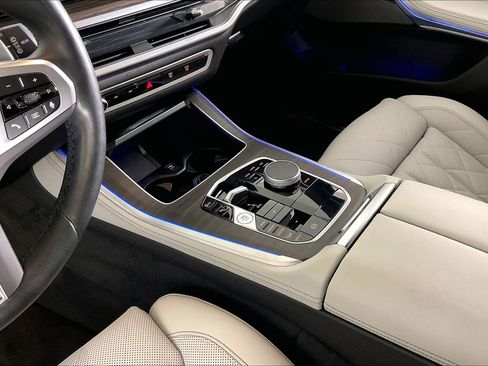 Certified 2024 BMW X5 xDrive40i w/ M Sport Package AWD/4WD image 13