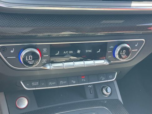 Used 2019 Audi SQ5 Prestige AWD/4WD image 9