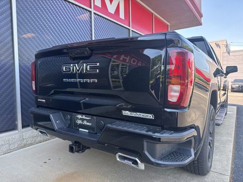 Used 2024 GMC Sierra 1500 Elevation w/ X31 Off-Road Package AWD/4WD image 7