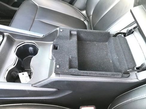 Used 2024 Jeep Grand Cherokee Limited w/ Black Appearance Package image 15