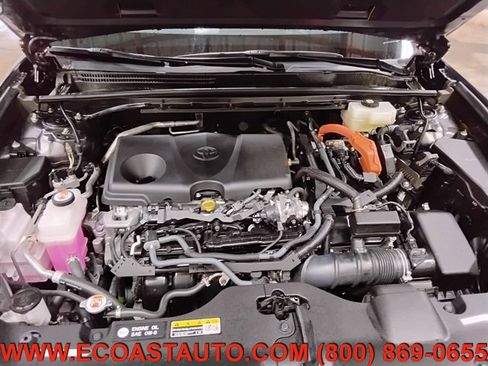 Used 2023 Toyota Crown AWD/4WD image 9