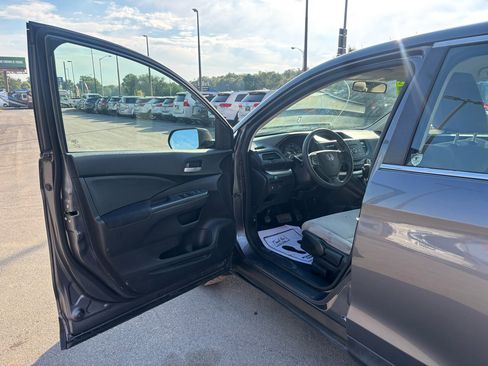 Used 2016 Honda CR-V LX image 15