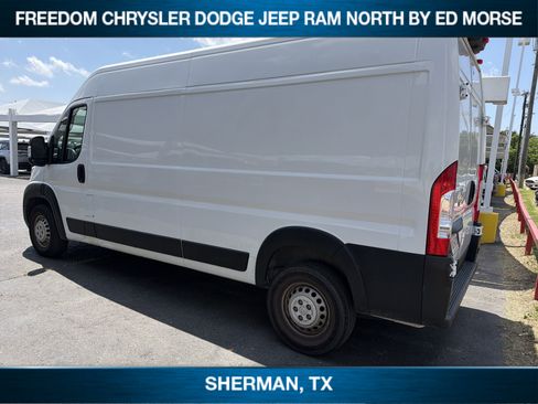 Used 2025 RAM ProMaster 2500 w/ Convenience Group FWD image 4