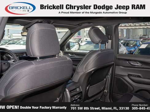 New 2025 Jeep Grand Cherokee Laredo X image 17