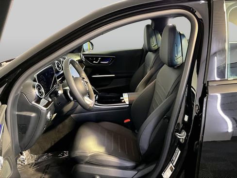 Certified 2025 Mercedes-Benz C 300 4MATIC Sedan image 9